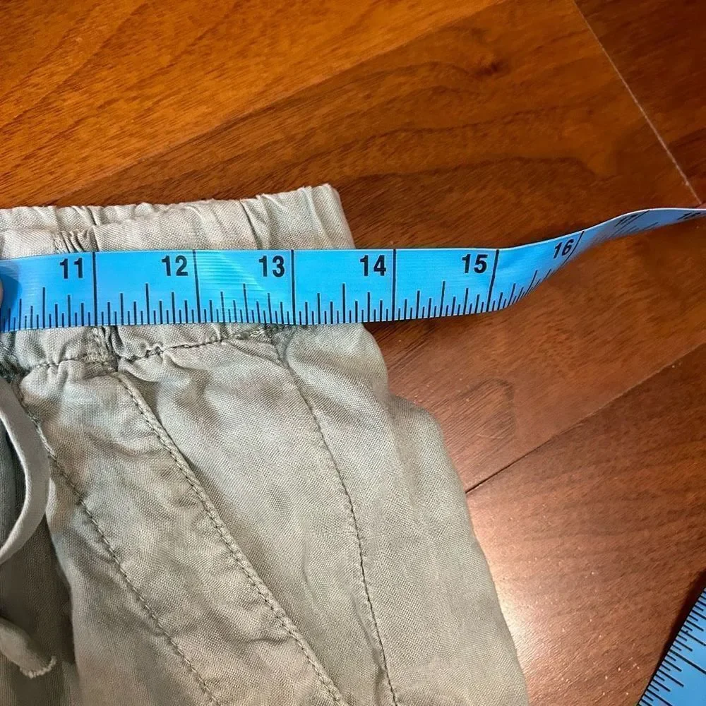 Bella Dahl Anthropologie drawstring XS sage green shorts‎